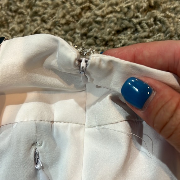 NEW Women’s Golf Skort (XXL) - Picture 7 of 7